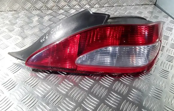 Peugeot 406 Rear/tail lights 2289D