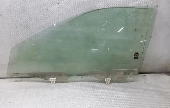 Nissan Murano Z50 Front door window glass four-door