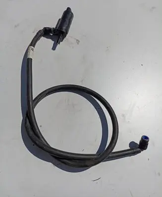 BMW 7 F01 F02 F03 F04 Headlight washer hose/pipe 7178747