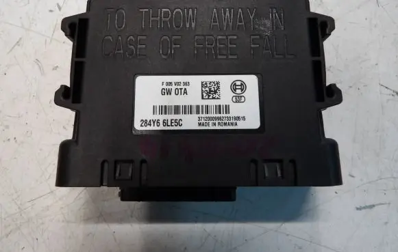 Renault Clio V Trunk lid opening control unit 284Y66LE5C 37120009962 F005V02363