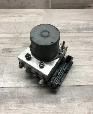 Toyota Avensis T270 ABS Pump 0265950749