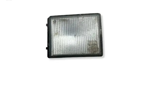 Volkswagen Golf III Front reflector 3A0941780 142478