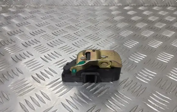 Chrysler Grand Voyager IV Tailgate lock latch 