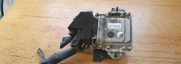 Nissan Pixo Engine control unit/module 0261S04260 33920M68K00