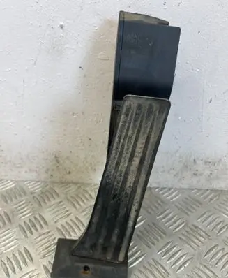 BMW 3 E90 E91 Accelerator throttle pedal 35426772