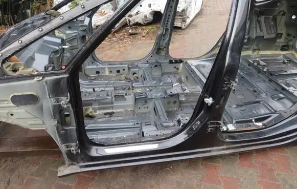Opel Zafira C Side skirt front trim KRIS235789