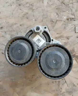 BMW X5 F15 Generator/alternator belt tensioner 781080704
