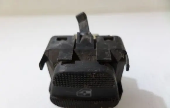 Volkswagen Golf III Electric window control switch 1K0959855C