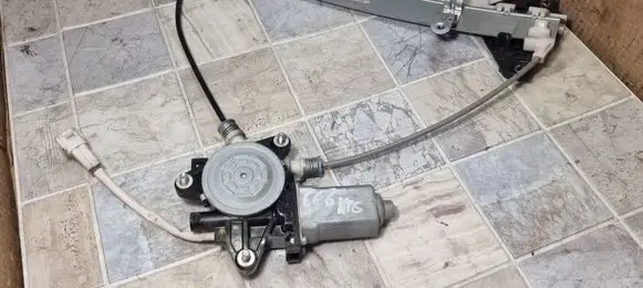 Suzuki Liana Rear door window regulator with motor 8346076F10 0621009301