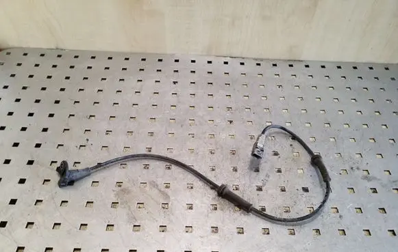 Peugeot 5008 ABS brake wheel speed sensor 9659058280
