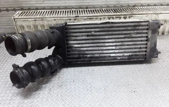 Citroen C4 I Picasso Intercooler radiator 9656503980