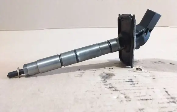 Audi A6 S6 C6 4F Fuel injector 059130277BD