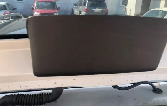 Suzuki Ignis Third/center stoplight