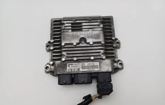 Peugeot Partner Engine control unit/module 9650517880 9647423380 5WS40049CT