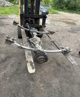 Renault Master III Rear axle beam with reductor 