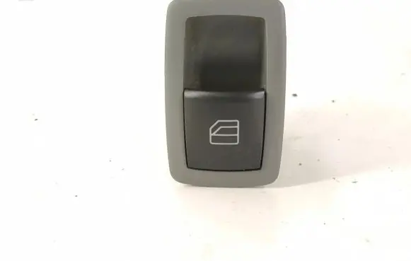 Mercedes-Benz R W251 Electric window control switch 2518200510 A2518200510