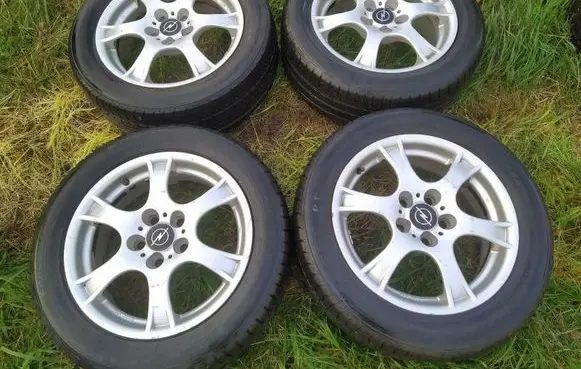 Opel Astra G Original wheel cap 