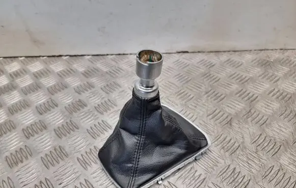 Ford Focus Gear lever shifter trim leather/knob 