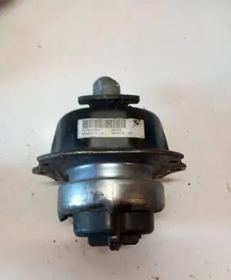 BMW X6 E71 Engine mount bracket 679541801