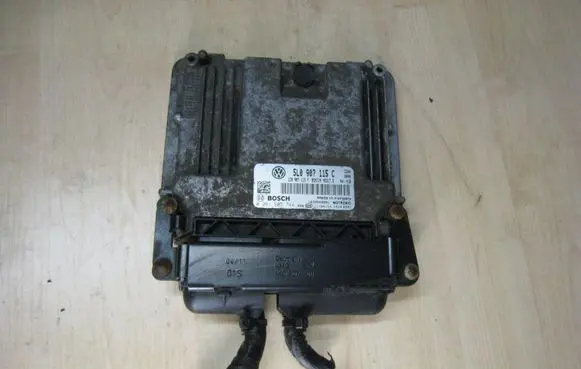 Skoda Yeti (5L) Engine control unit/module 5L0907115C MED175 0261S05744
