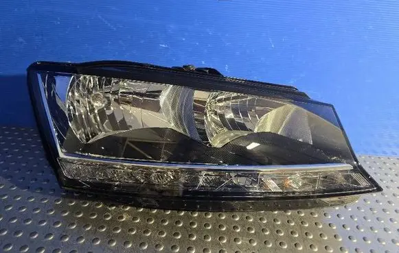 Skoda Fabia Mk3 (NJ) Headlight/headlamp 6V1941016D