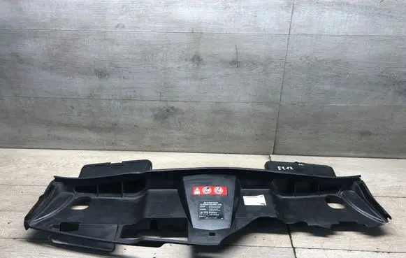 Mercedes-Benz E W212 Radiator trim A2125000255