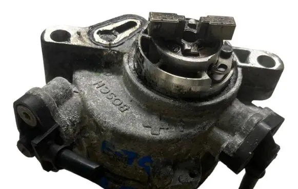 Ford Turneo Courier Vacuum pump 9804021880