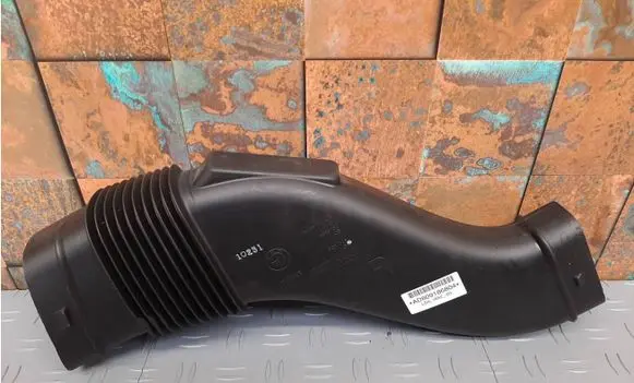 BMW XM Cabin air duct channel 8091868 13718091868