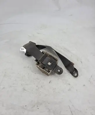 Mitsubishi Pajero Rear seatbelt N1268 60335 L543
