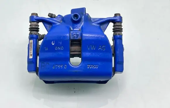 Volkswagen PASSAT B8 Front brake caliper 5G0615124E