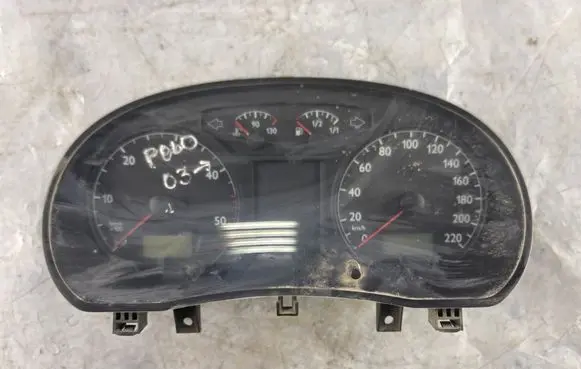 Volkswagen Polo IV 9N3 Speedometer (instrument cluster) 110080124015 110080124015A 6Q0920800M