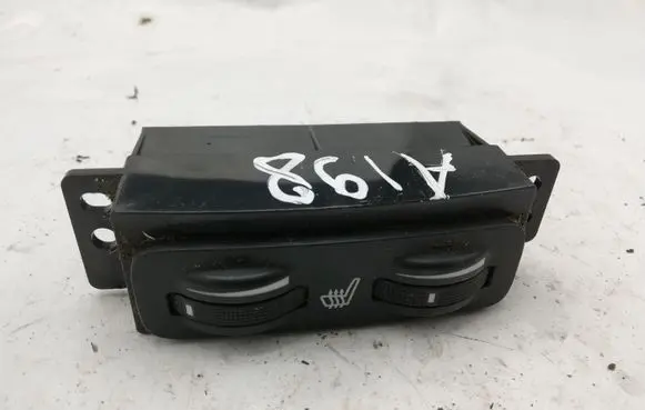 Toyota Avensis T250 Seat heating switch 453417