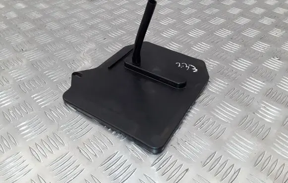 Battery tray