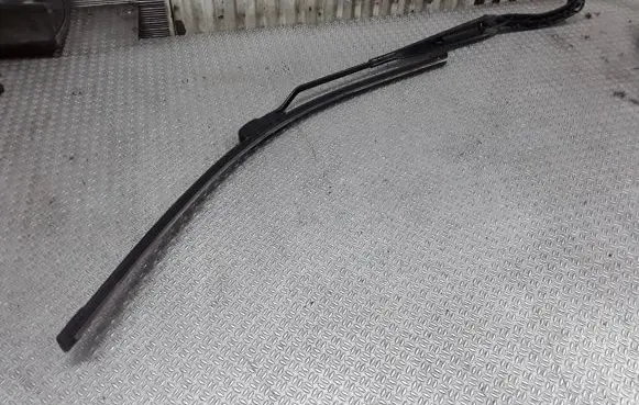 Peugeot 307 Windshield/front glass wiper blade 9653276380