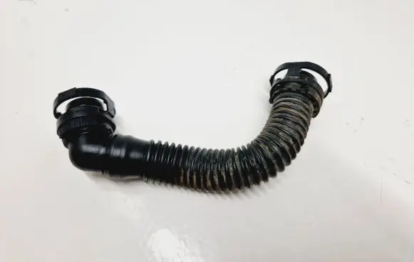 Breather/breather pipe/hose