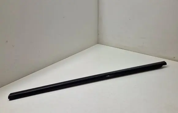 BMW i4 Front door glass trim molding 7482959
