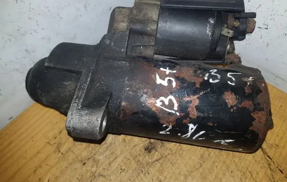 Volkswagen PASSAT B5.5 Starter motor 0001108174