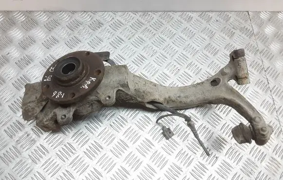 Audi A6 S6 C5 4B Front wheel hub