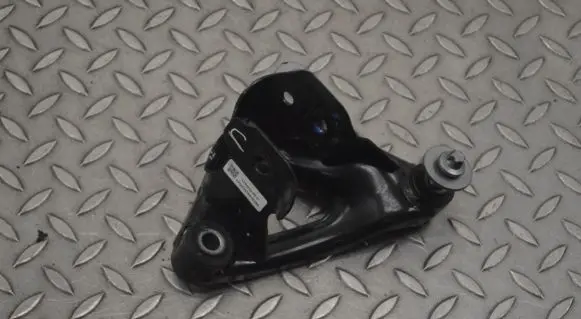 Tesla Model 3 Engine mounting bracket 11023200C