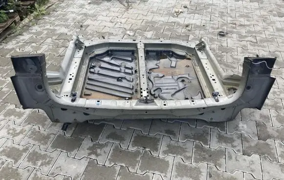 Peugeot 5008 II Rear bodywork PK15969