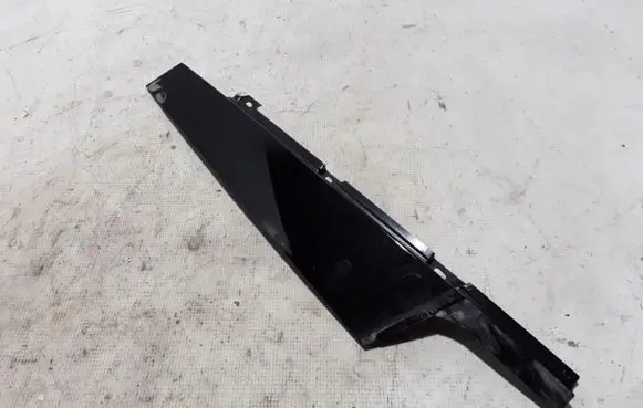Volvo S60 Front door glass trim molding 32257390