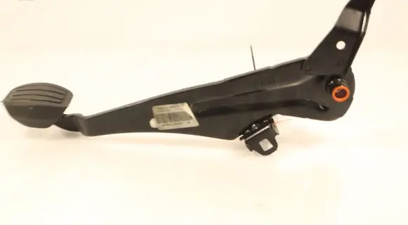 Peugeot 408 II Clutch pedal 84PE4L0989851