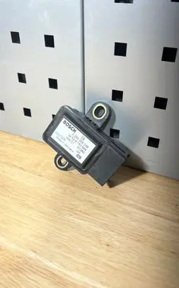 BMW 5 E39 ESP acceleration yaw rate sensor 0265005248 6753694 34526753694