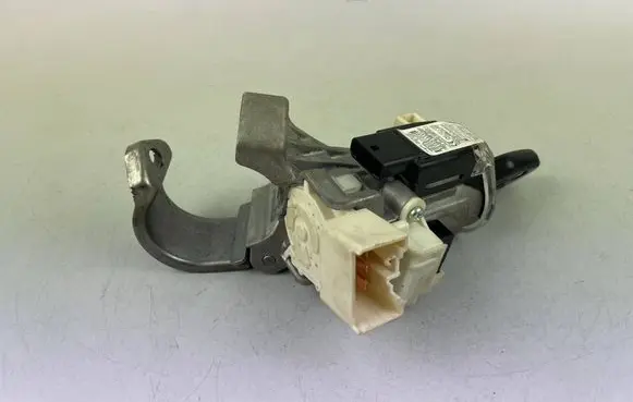 Subaru Forester SJ Ignition lock 88216FJ103
