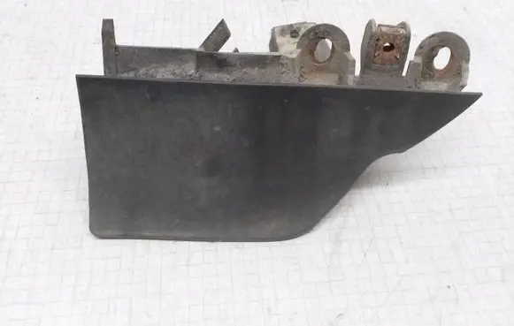 Volkswagen Golf V Side skirt rear trim 