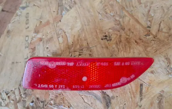 Lexus CT 200H Rear tail light reflector 12569