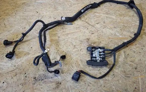 Audi Q5 SQ5 EUR ISO radio connector 8R0971228BM