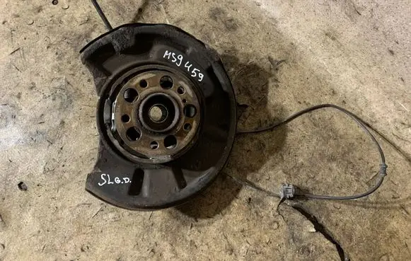Mercedes-Benz SL R230 Rear wheel hub