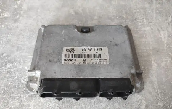 Volkswagen Golf IV Engine control unit/module 06A906018EF