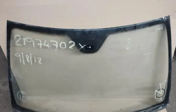 Mercedes-Benz C W203 Front windscreen/windshield window 